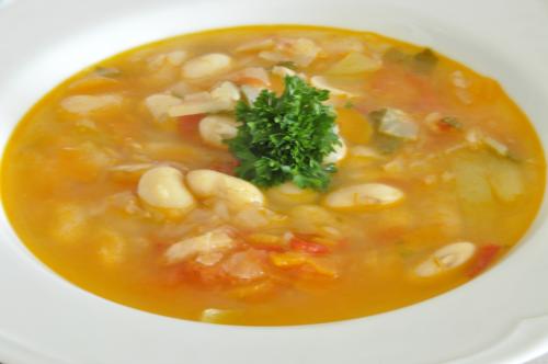 Fazolová čorba na klášterský způsob  – Snadné Bulharsko recept, zvládnete za 30 - 45 minut